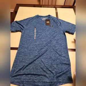 HOST PICK - BNWT Under Armour T-shirt